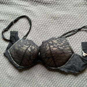 Cute Chantelle bra size 34DDD